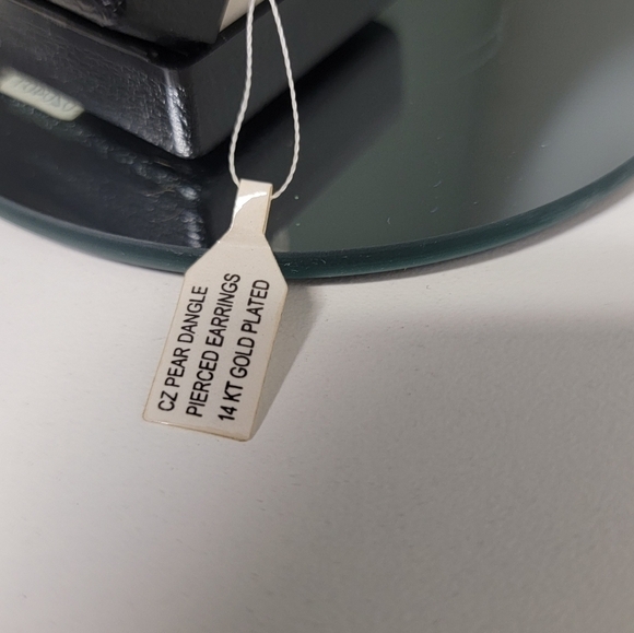 14K gold plated dangle earrings w/ pear shaped CZ VINTAGE - Picture 6 of 8